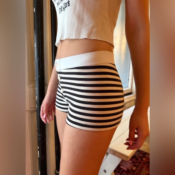 Brandy melville striped boy shorts underwear - Picture 3 of 4